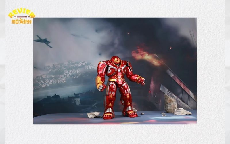 Mô hình Hulkbuster